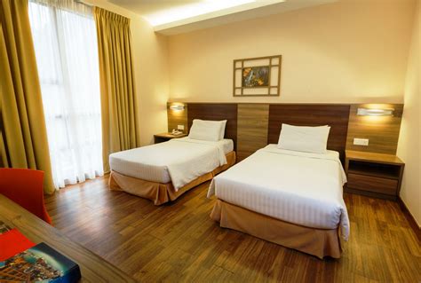 Conveniently located restaurants include yuk sou hin, cuisines restaurant at the haven, and jeff's cellar. Exotic Room • GO Holiday Malaysia | Hotel Booking ...