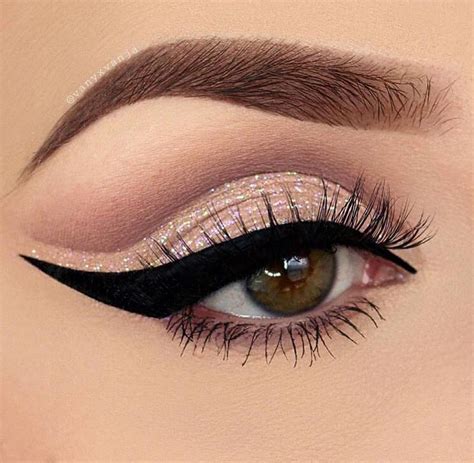 Glittery Pink Cut Crease Matte Brown Eyeliner Winged Eyeliner