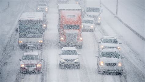 Winter Driving Safety Tips Every Commercial Fleet Should Have