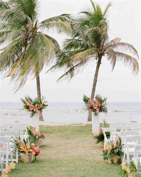 Island Time 33 Tropical Wedding Ideas We Love Martha Stewart Weddings