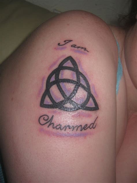This is an insanely awesome design that has a great image and some badass lettering. Unique Kids Name Tattoo Ideas - | TattooMagz › Tattoo ...
