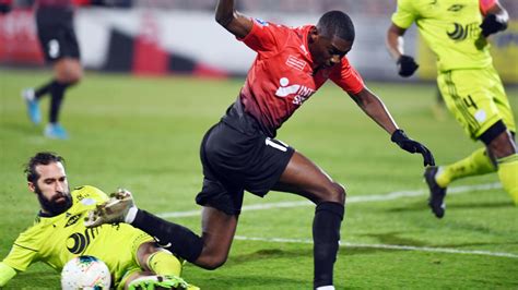 View all his stats at fifa index. Football (National): Randal Kolo Muani (Boulogne) victime ...