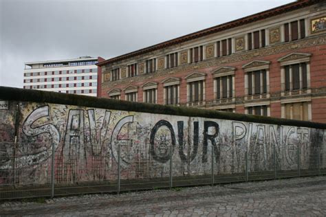 50 Years Later Looking Back At Building The Berlin Wall Pbs Newshour