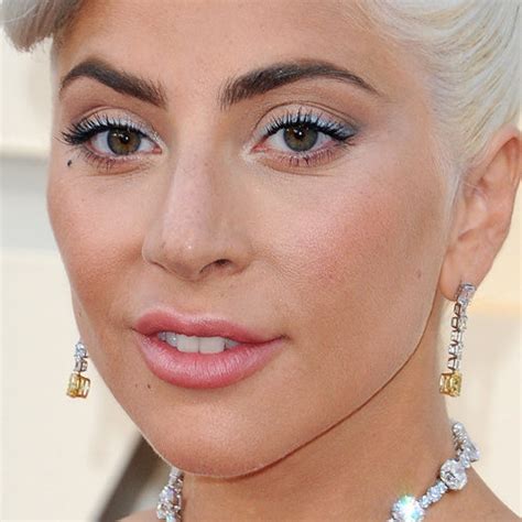 Lady Gagas Makeup Photos And Products Steal Her Style