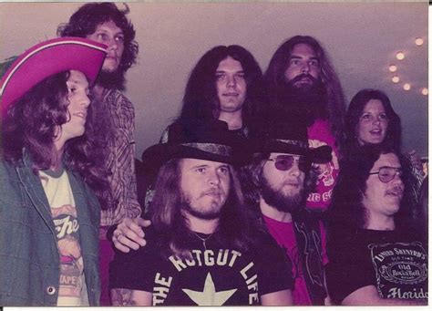 Pin By Laurie Brinegar On Music Lynyrd Skynyrd Steve Gaines Lynyrd