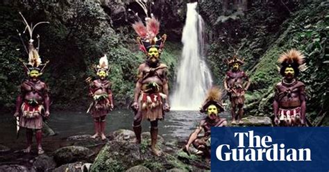 Jimmy Nelsons Best Photograph The Huli Wigmen Of Papua New Guinea