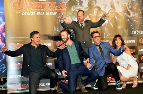 Avengers 2 Cast Marvel Actors Avengers Movie Premiere