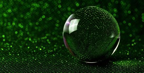Desktop Wallpaper Sphere 3d Glass Ball Green Glitter Hd Image