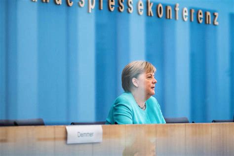 Merkel Udtrykker Bekymring Over Smitteudvikling I Tyskland Bt Udland