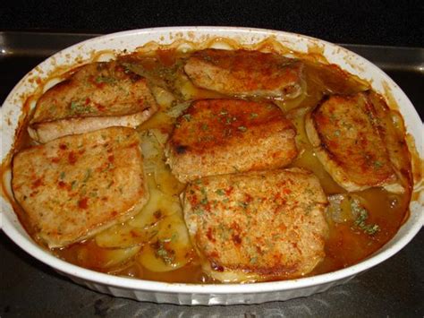 Place chops on top and spoon about 2 tablespoons of sauce over each chop. Pork Chops With Scalloped Potatoes And Onions Recipe ...