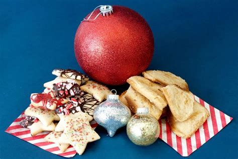 Find deals on products in snack food on amazon. 1 Recipe, 4 Types Of Christmas Cookies | Christmas cookies ...