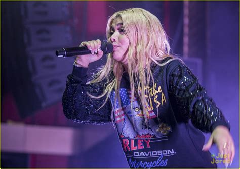Full Sized Photo Of Hayley Kiyoko Manchester Concerts Proposal 14