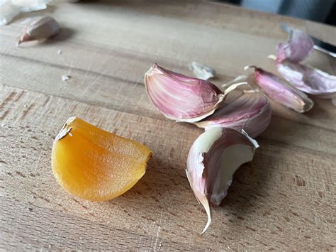 Example Of Waxy Breakdown In A Garlic Clove Rgarlic