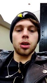 Luke Hemmings Gif Primogif