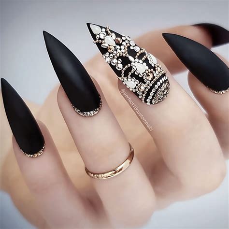 See more ideas about stiletto nails, black pointed nails, gel nails. 30+ Chic Ideas for Black Stiletto Nails ...