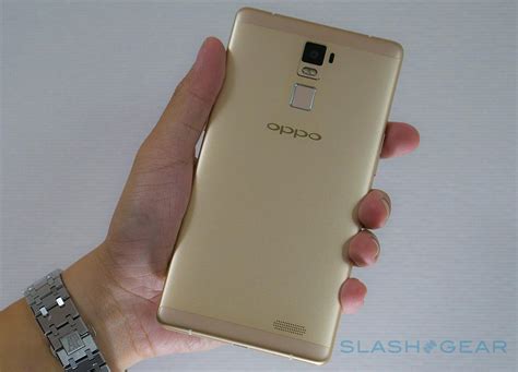 Features 6.0″ display, snapdragon 615 chipset, 13 mp primary camera, 8 mp front camera, 4100 mah battery, 64 gb storage, 4 gb ram, corning gorilla glass 3. OPPO R7 Plus Review - SlashGear
