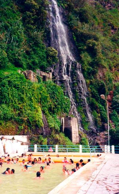 Baños de agua santa se encuentra en la provincia de tungurahua solamente a 180 km de quito y 35 km de ambato. 9 Lugares Turísticos de Baños de Agua Santa para visitar ...