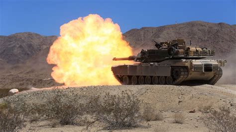 Heres A M1 Abrams Tank Shooting Out A Giant Fireball Gizmodo Australia