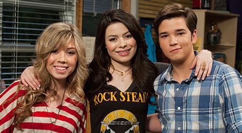 Nickalive Icarly Star Nathan Kress Reveals Which Girl Freddie