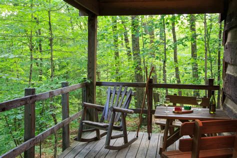 Your Guide To The Best Hocking Hills Pet Friendly Cabins