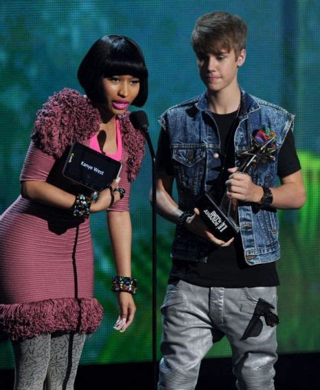 Justin Bieber Flirts With Nicki Minaj At Bet Awards Metro News