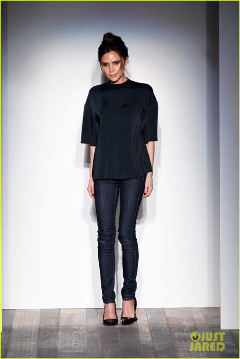 Victoria Beckham New York Fashion Week Runway Show Photo 2809968