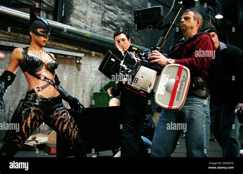 Halle Berry Catwoman 2004 Stock Photo Alamy