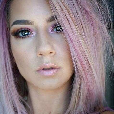 Vedi La Foto Di Instagram Di Krystalclearmakeup • Piace A 5 203 Persone Rose Gold Hair Hair