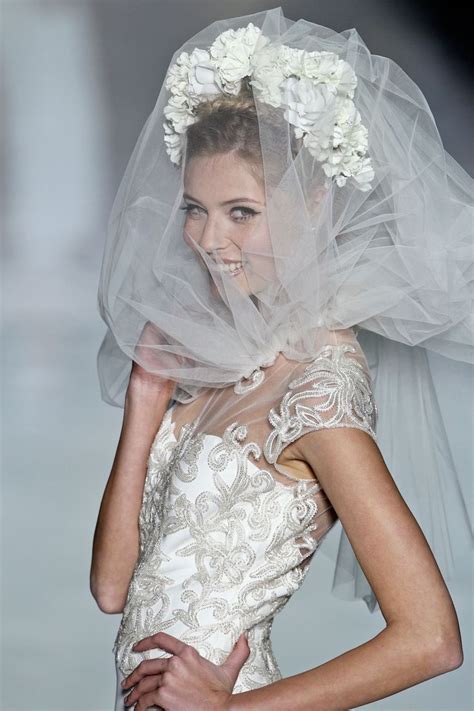 Suknie ślubne 2014 Pronovias Kolekcja First Love Fot Imaxtree