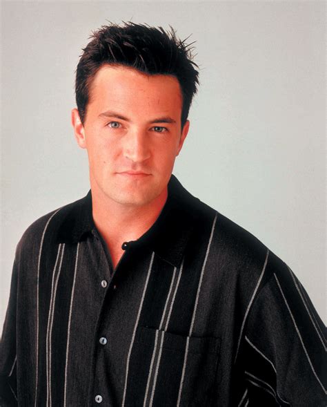 Do you like this video? Friends S2 Matthew Perry as "Chandler Bing" (With images ...