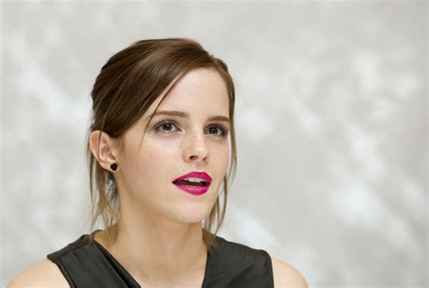 Hot Female Celebrities Emma Watson At Farimont Royal York Hotel