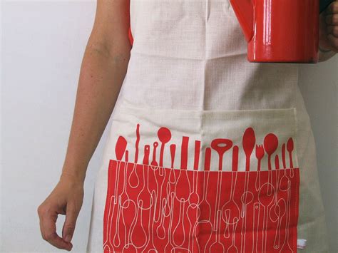 Red Spoons Apron Ive Made Aprons With My Borrowed Spoons Heather