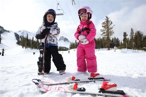Your Guide To Spring Skiing In Mammoth Lakes Ca With Kids Mammoth