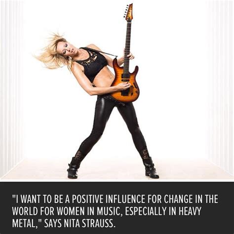 Nita Strauss Female Action Poses Female Guitarist Women In Music