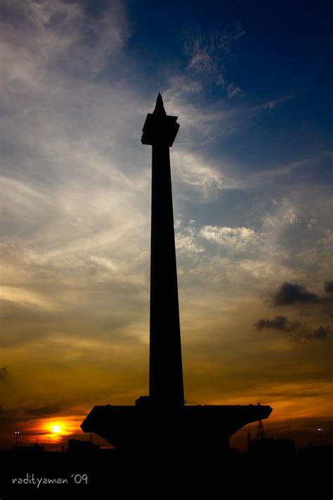 Monumen Nasional By Radityaman On Deviantart