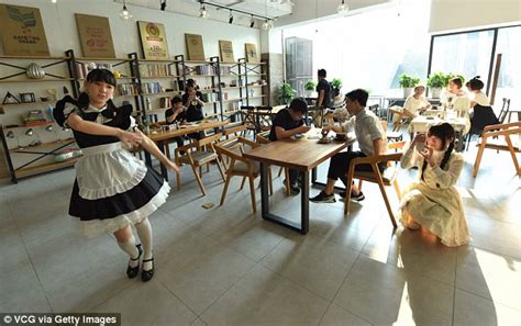 More Please Maid Cafe Opens Up In China Where Customers Are Spoon Fed