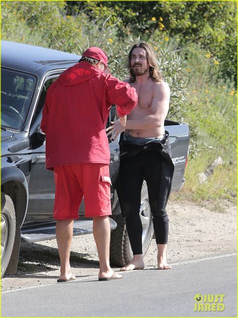 christian bale shows off his shirtless body at the beach photo 3320904 christian bale