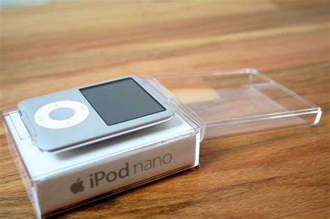 Ipod Classic And 3rd Generation Ipod Nano Unboxing Photos Ars Technica