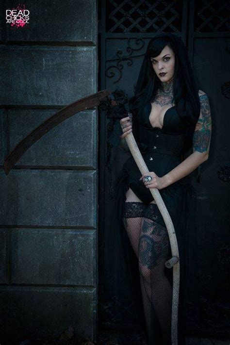 Pin By Maria Daugbjerg On Gothic Clothes No Goth Women