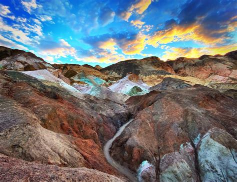 Death Valleys Artists Palette Painted Hills Resist The Mundane