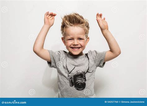 Pięknej Chłopiec Szczęśliwy Radosny Mały Portret Zdjęcie Stock Obraz