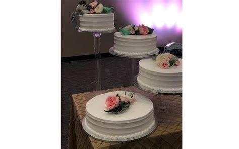 Wedding Anniversary Or Birthday Cakes By Roland S Swiss Pastry