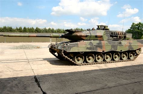 Leopard 2a6 In Action Page 25