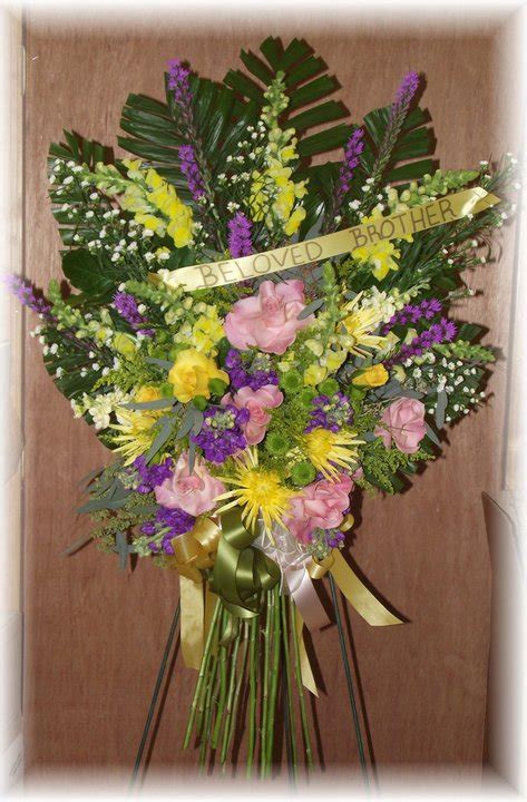 Creative And Custom Funeral Flower Trends