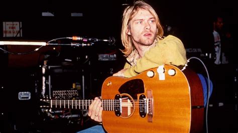 Курт кобейн / kurt cobain. Subastarán la emblemática guitarra que usó Kurt Cobain en ...