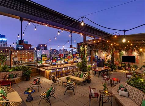 The Ready Rooftop Bar Rooftop Bar In Nyc New York The Rooftop Guide