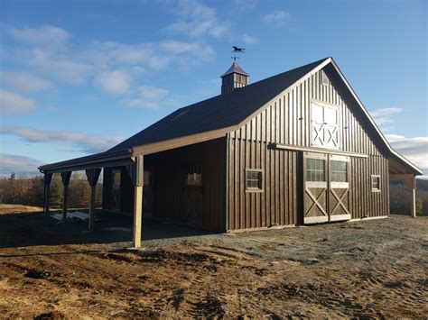 Amish Modular Horse Barn Builder in Hartland, Vermont | J&N Structures