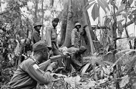 News Photo Biafran Soldiers Seen Here Advancing Towards The