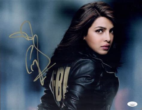 Priyanka Chopra Signed Sexy 11x14 Photo In Person Autograph Jsa Coa Ebay