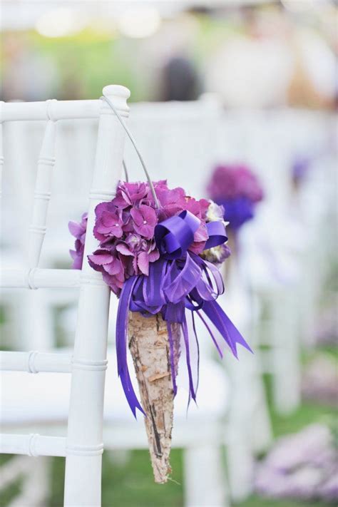 How To Incorporate Pantones Color Of The Year Into Your Wedding
